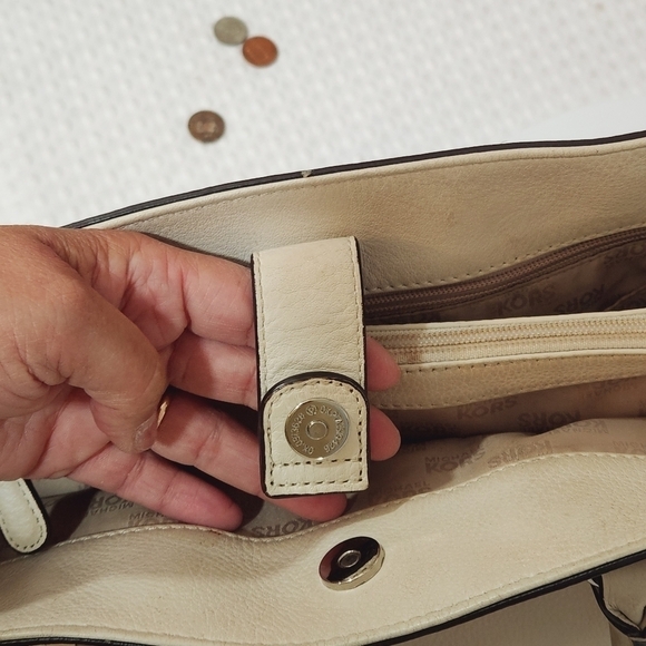 Michael Kors HAMILTON LEATHER SHOULDER HANDBAG - Picture 10 of 10